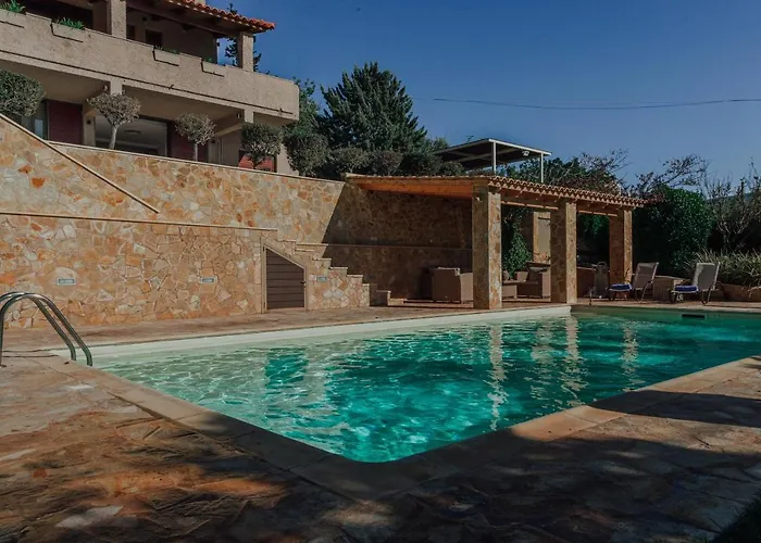 Pool And Sea View Apartments